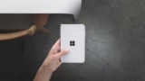 ao  Microsoft Surface Duo       2021 